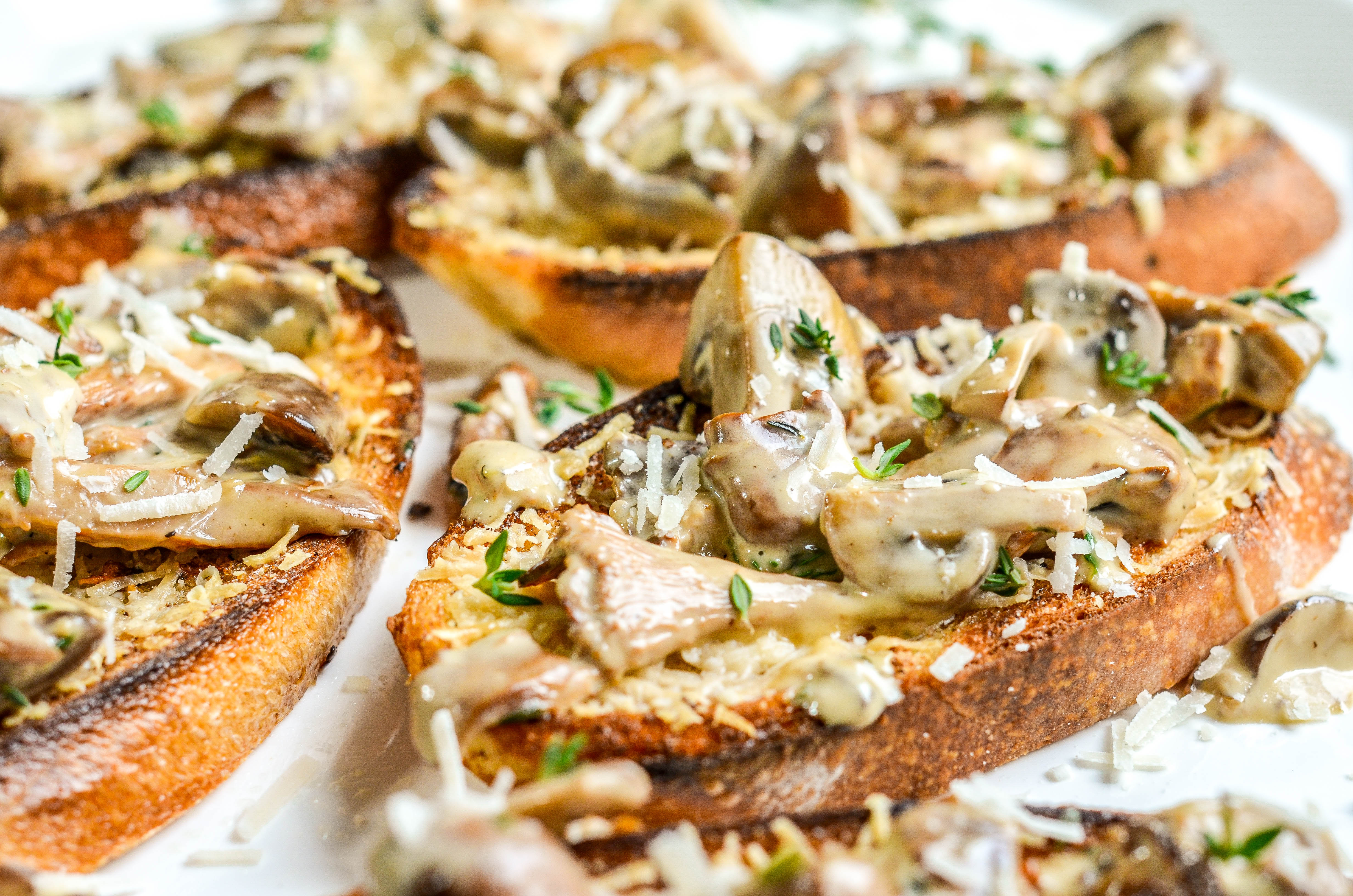 Creamed Mushrooms over Garlic Confit Toast-3