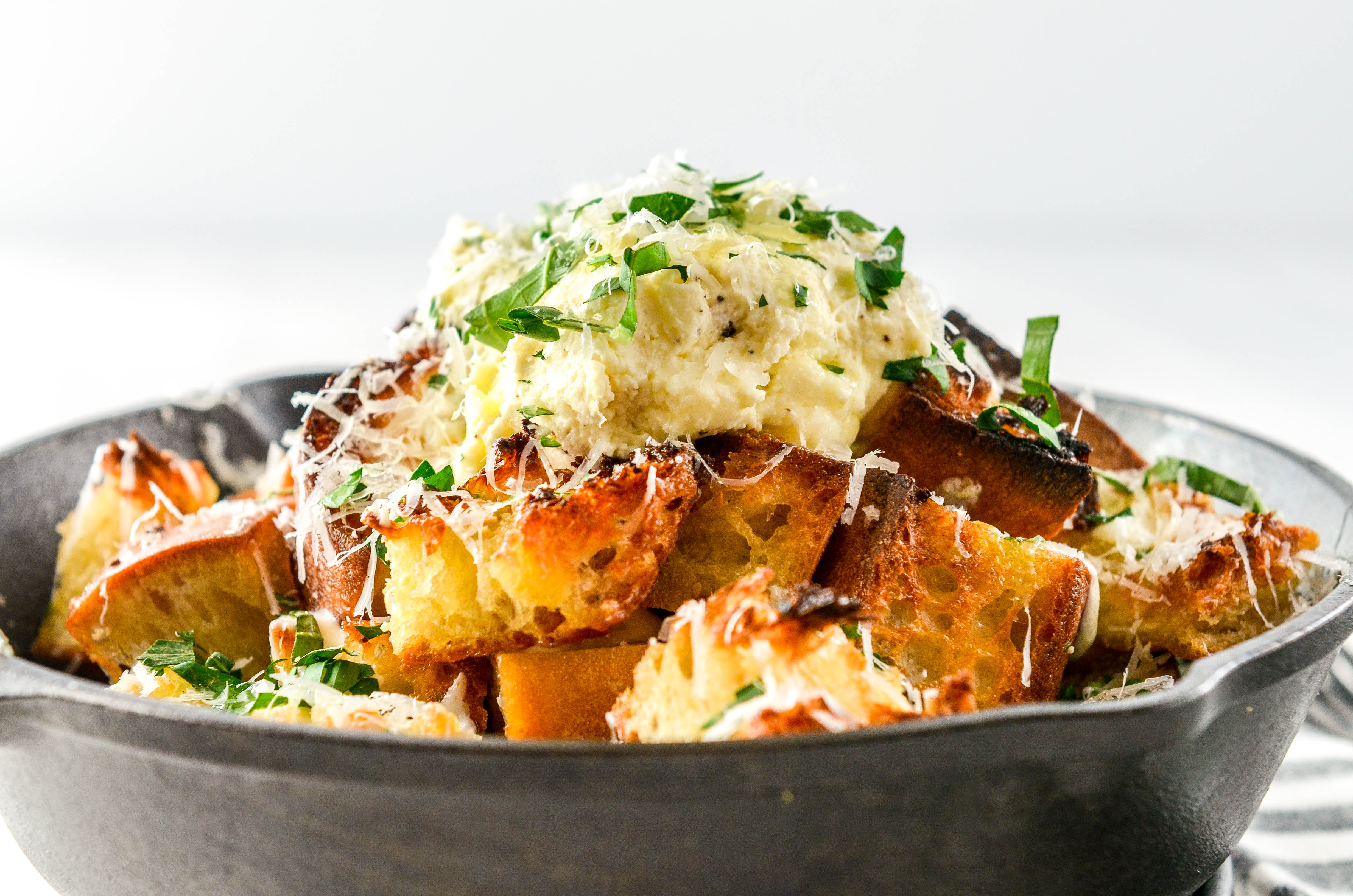 Truffled Garlic Bread-3.jpg