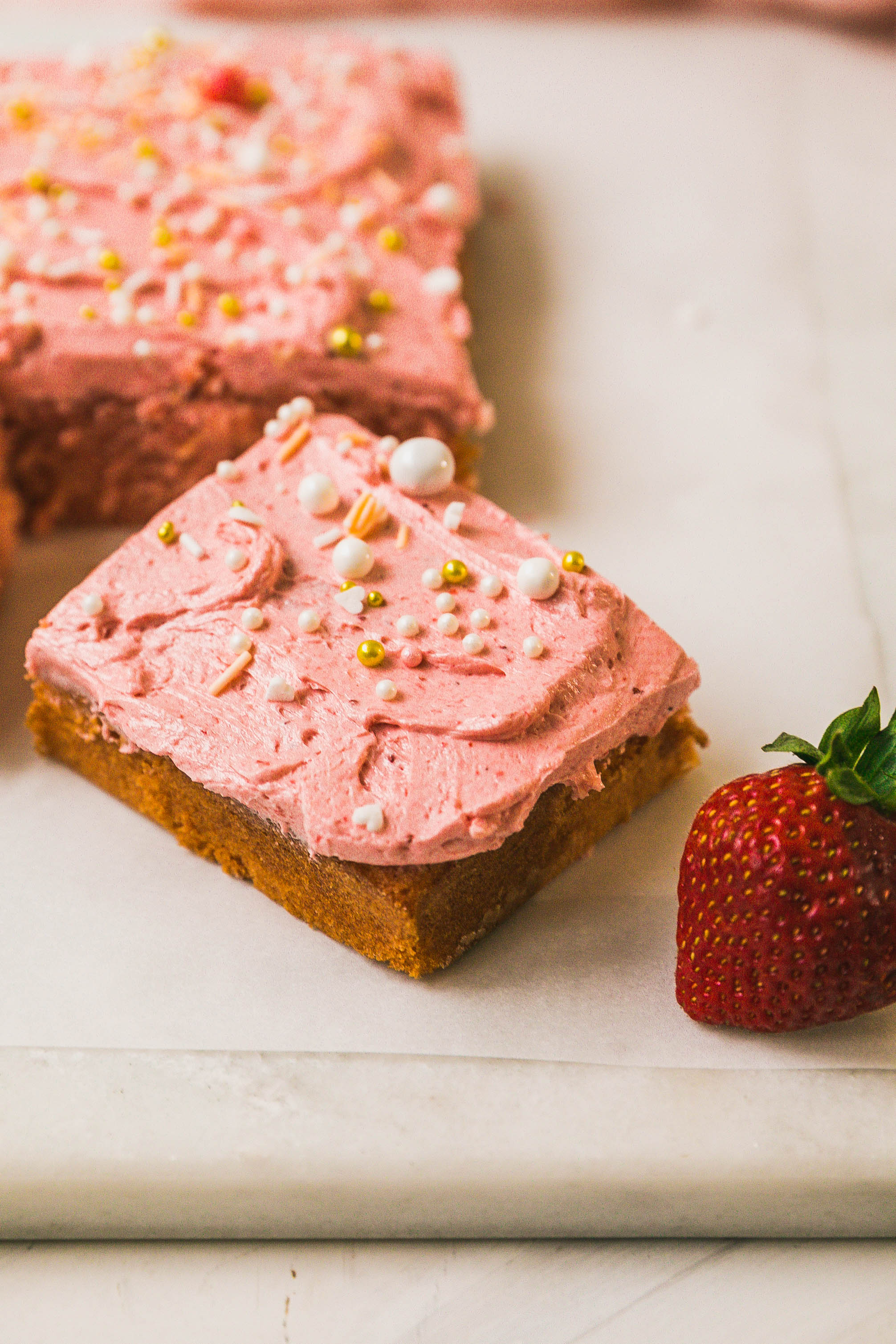 Strawberry Cake with Strawberry Meringue Frosting-5.jpg